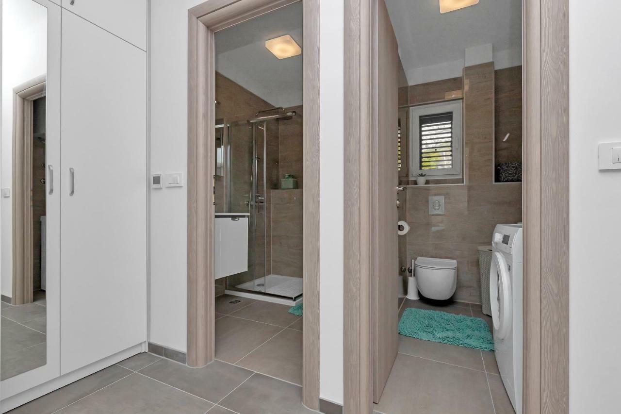 Apartment Amari Seaview มาคาร์สกา ภายนอก รูปภาพ